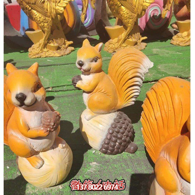 集游樂、景觀、動物園于一體的玻璃鋼仿真卡通動物游樂場