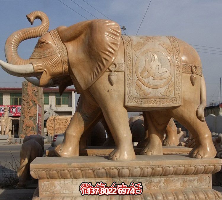 大型黃蠟石雕大象雕塑，為企業、酒店、景觀增添華麗風采